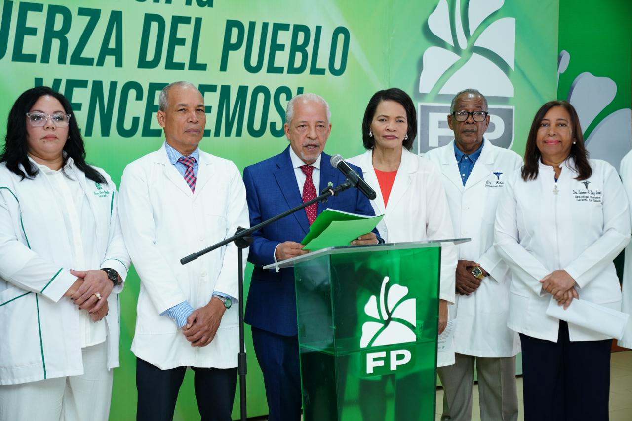 FP: SENASA acumula deuda de RD$10 mil millones; morosidad se disparó de 1% a 44% Ramón Alvarado presenta balance 2025 y advierte colapso del sistema de salud por crisis financiera, precariedad hospitalaria y abandono de la atención primaria.