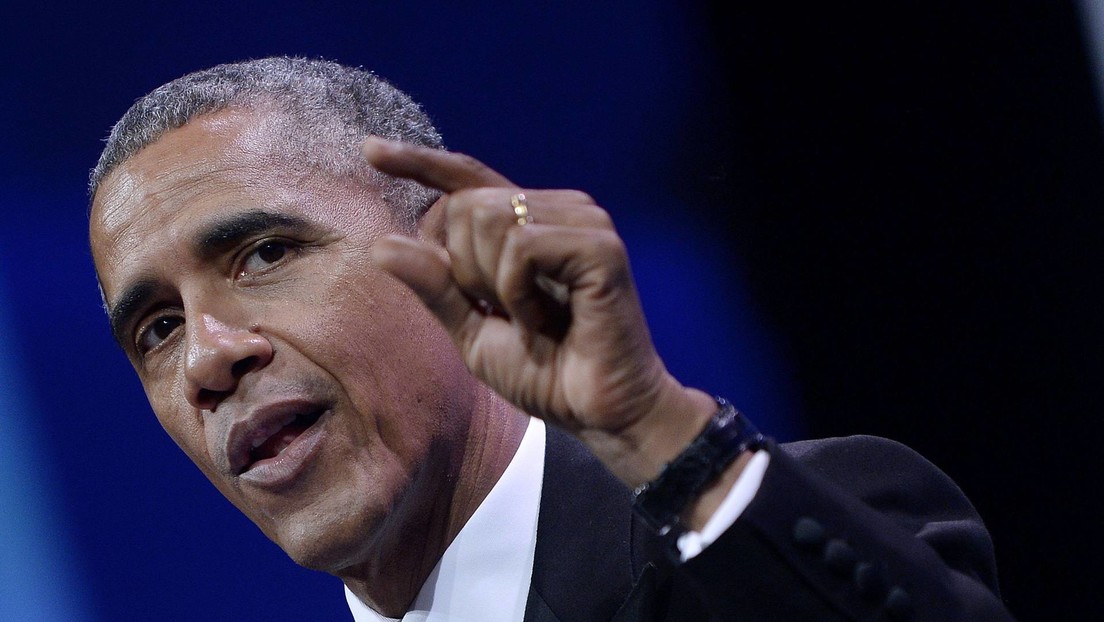 Obama sobre los extraterrestres: «Son reales» Obama detalló, entre risas, que la primera pregunta que quiso que le respondieran al convertirse en jefe de Estado fue: "¿Dónde están los extraterrestres?".