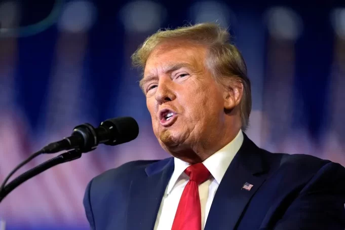 Donald Trump evita aclarar si su familia recibirá compensaciones del fondo creado bajo Biden
