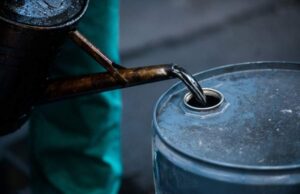 Petróleo supera los US$108 tras aplazamiento de posible ataque de EE.UU. contra Irán