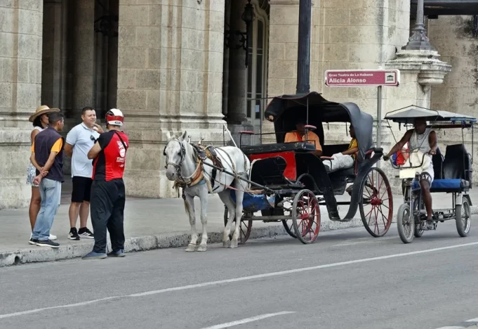 Turismo en Cuba cae casi 56 % en lo que va de 2026