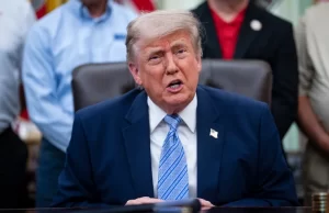 Trump dice conflicto con Irán podría resolverse “pronto”