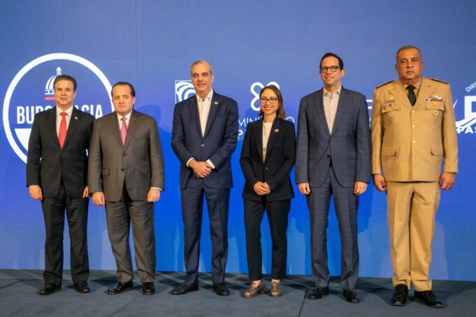 Presentan permiso de salida de menor 100 % digital