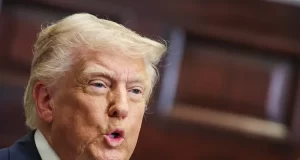 Trump afirma que no tiene prisa para alcanzar acuerdo con Irán y prioriza “un buen trato”