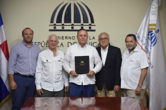 Gobierno amplía subsidio a fertilizantes y supera RD$2,151 millones para sostener producción agrícola