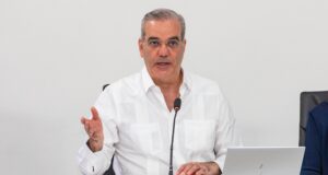 Abinader pasa balance a obras en Santiago durante Consejo de Ministros