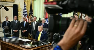 Trump aprueba inversión en ‘hermoso y limpio carbón’ con dos nuevas plantas en EEUU