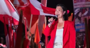 Fujimori gana las elecciones en Perú por una diferencia de 49,641 votos