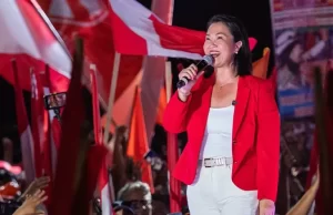 Fujimori gana las elecciones en Perú por una diferencia de 49,641 votos
