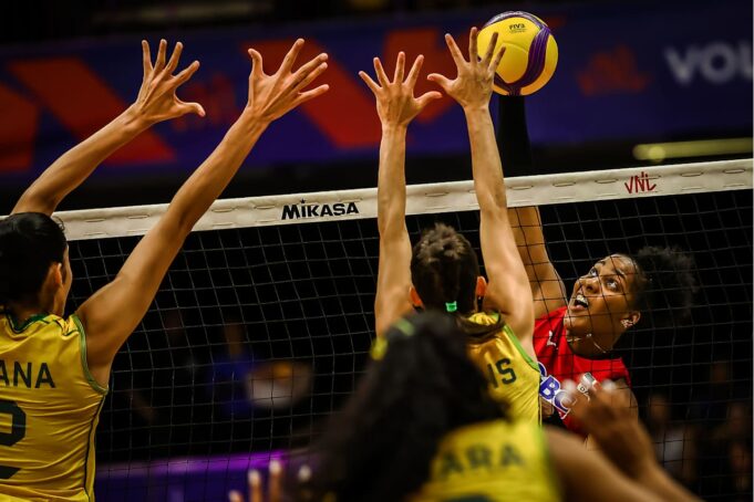 Yonkaira Peña alcanza los 1,000 puntos en la VNL y entra a la historia del voleibol dominicano