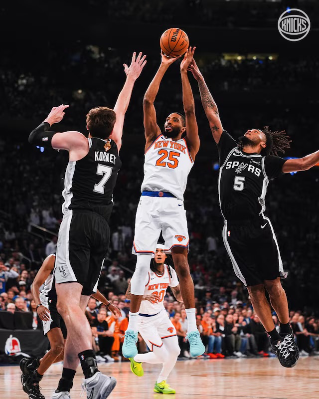 Otra victoria para los Spurs