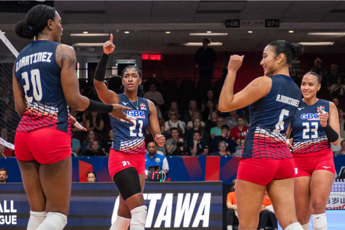 Primera Victoria para las Reinas del Caribe