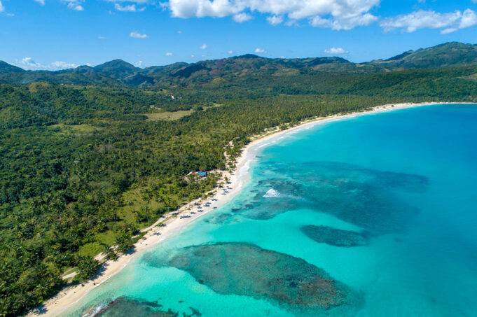 Samaná, joya más allá de Punta Cana
