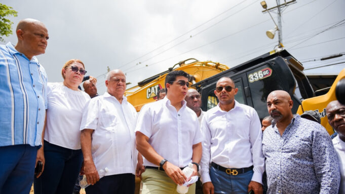 Caasd interviene drenaje en cuatro sectores