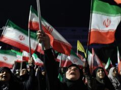 Irán acusa a EE.UU. de violar alto el fuego por ataques y bloqueo naval