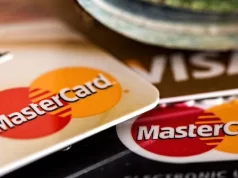Cuba suspenderá operaciones con tarjetas Visa y Mastercard por restricciones de EE.UU.