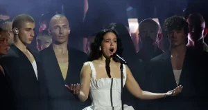 Rosalía pospone conciertos en Miami y Orlando por emergencia familiar