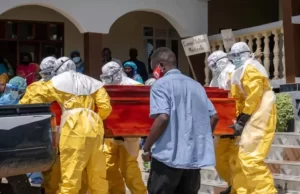Aumentan a 515 los casos de ébola en el Congo; cifra de fallecidos asciende a 91