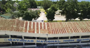 Aumentan a 37 los fallecidos tras terremoto en Filipinas; hay casi 500 heridos