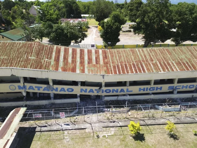 Aumentan a 37 los fallecidos tras terremoto en Filipinas; hay casi 500 heridos