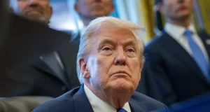 Trump acusa a Irán de actuar con deshonestidad en negociaciones de paz