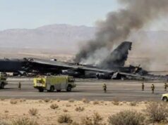 Mueren ocho militares tras caída de un bombardero B-52 en California