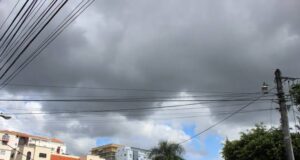 Prevén ambiente mayormente seco con chubascos aislados en algunas provincias