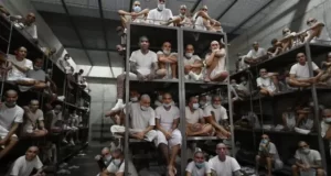 ONG eleva a 537 las muertes registradas en cárceles de El Salvador bajo el régimen de excepción