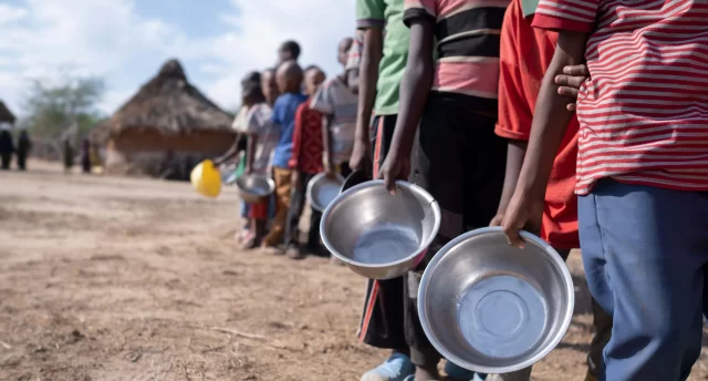 ONU alerta sobre agravamiento del hambre en 13 regiones críticas del mundo