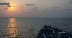 Tránsito marítimo en Ormuz repunta tras entrada en vigor de la tregua