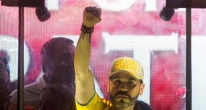 Abelardo de la Espriella se declara presidente electo en redes sociales