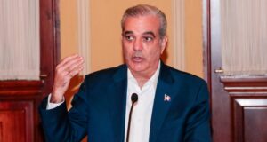 Abinader destaca cooperación con sectores productivos para mantener la estabilidad económica