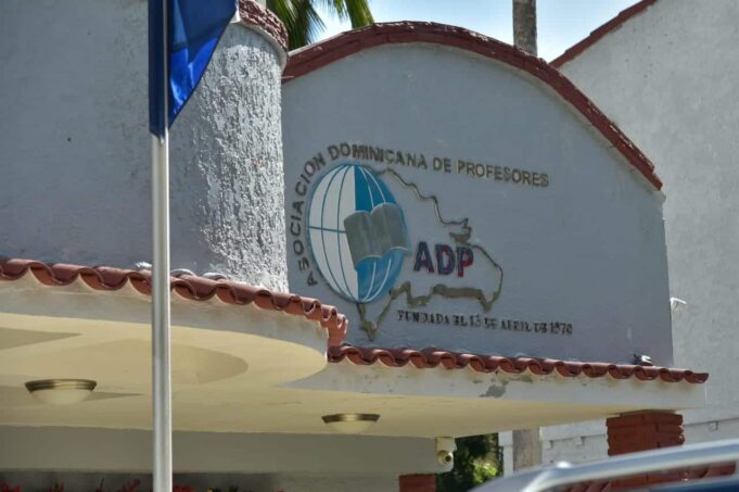 ADP rechaza informe de EDUCA y cuestiona metodología utilizada