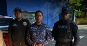 Policía entrega al MP a cabo implicado en la muerte de joven en Herrera