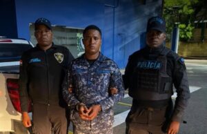 Policía entrega al MP a cabo implicado en la muerte de joven en Herrera