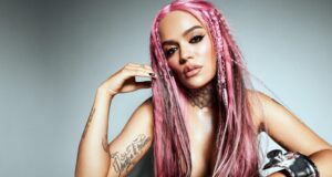 Karol G sorprende con el anuncio de su nuevo álbum «No me arrepiento de sentir tanto»