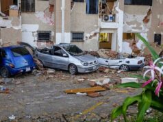 Rescatistas mantienen operativo para salvar a hombre atrapado tras terremotos en Venezuela