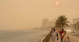 Domingo con ambiente más seco, polvo del Sahara y lluvias aisladas en varias provincias