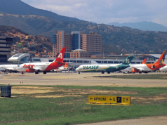Venezuela prevé reanudar vuelos comerciales en el principal aeropuerto tras los terremotos