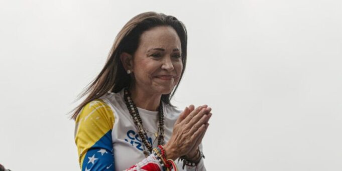 María Corina Machado anuncia su regreso a Venezuela y llama a impulsar la reconstrucción democrática