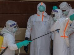 Congo eleva a 828 los fallecidos y a 2,124 los casos confirmados por brote de ébola