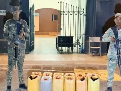 Ejército incauta 240 litros de clerén en operativo en Montecristi