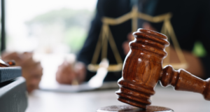 Aplazan juicio contra Ángel Martínez para buscar una conciliación