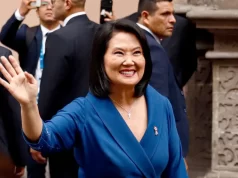 Keiko Fujimori asume la Presidencia de Perú y pone fin a una década de inestabilidad política