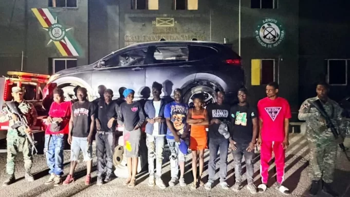 Ejército detiene a 10 haitianos indocumentados tras persecución en Dajabón