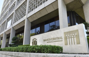 Banco Central mantiene su tasa de interés en 5.25 % ante entorno global complejo