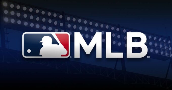Peloteros dominicanos en acción en la jornada del 4 de julio en las Grandes Ligas