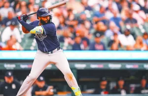 Tres dominicanos van por titular en MLB