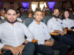 Presidente Abinader entrega 1,500 becas internacionales y anuncia 5,000 becas nacionales para estudiantes meritorios