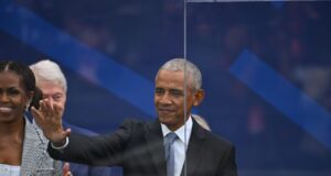 Obama cumple 65 años consolidando un legado que sigue influyendo en la política de EE. UU.
